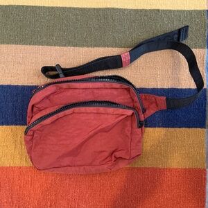 Baggu fanny pack rust red chestnut